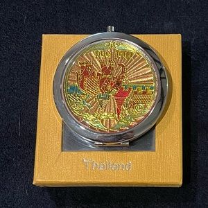 New Ladies Dual Mirror Compact made in Thailand.